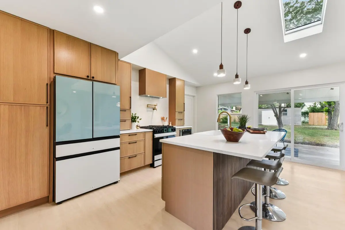 7503 Carriage Dr, Austin, TX 78752 - Image #1