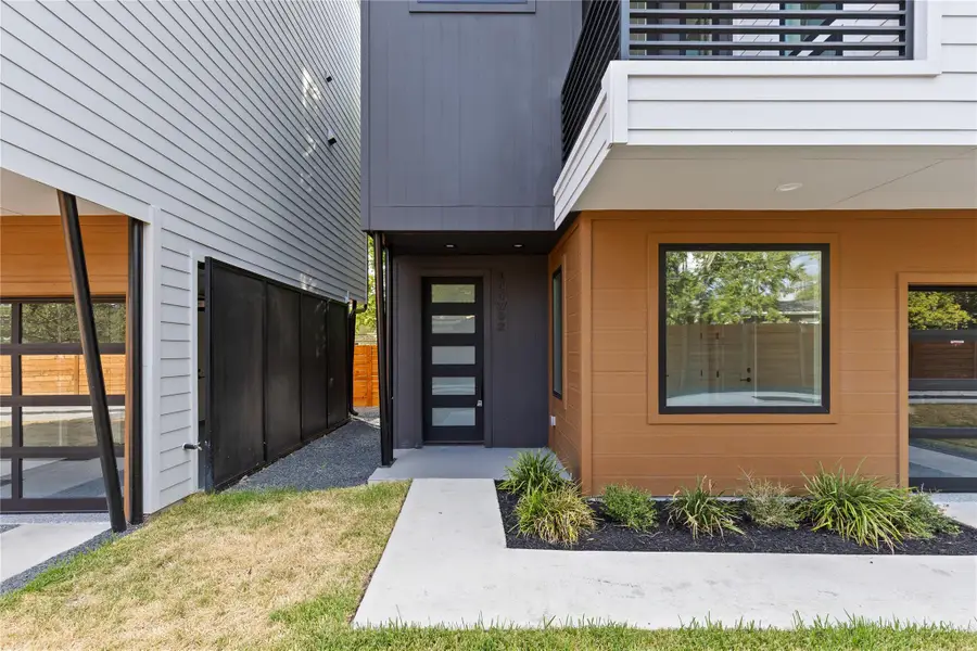 100 W Odell St #2, Austin, TX 78752 - #3