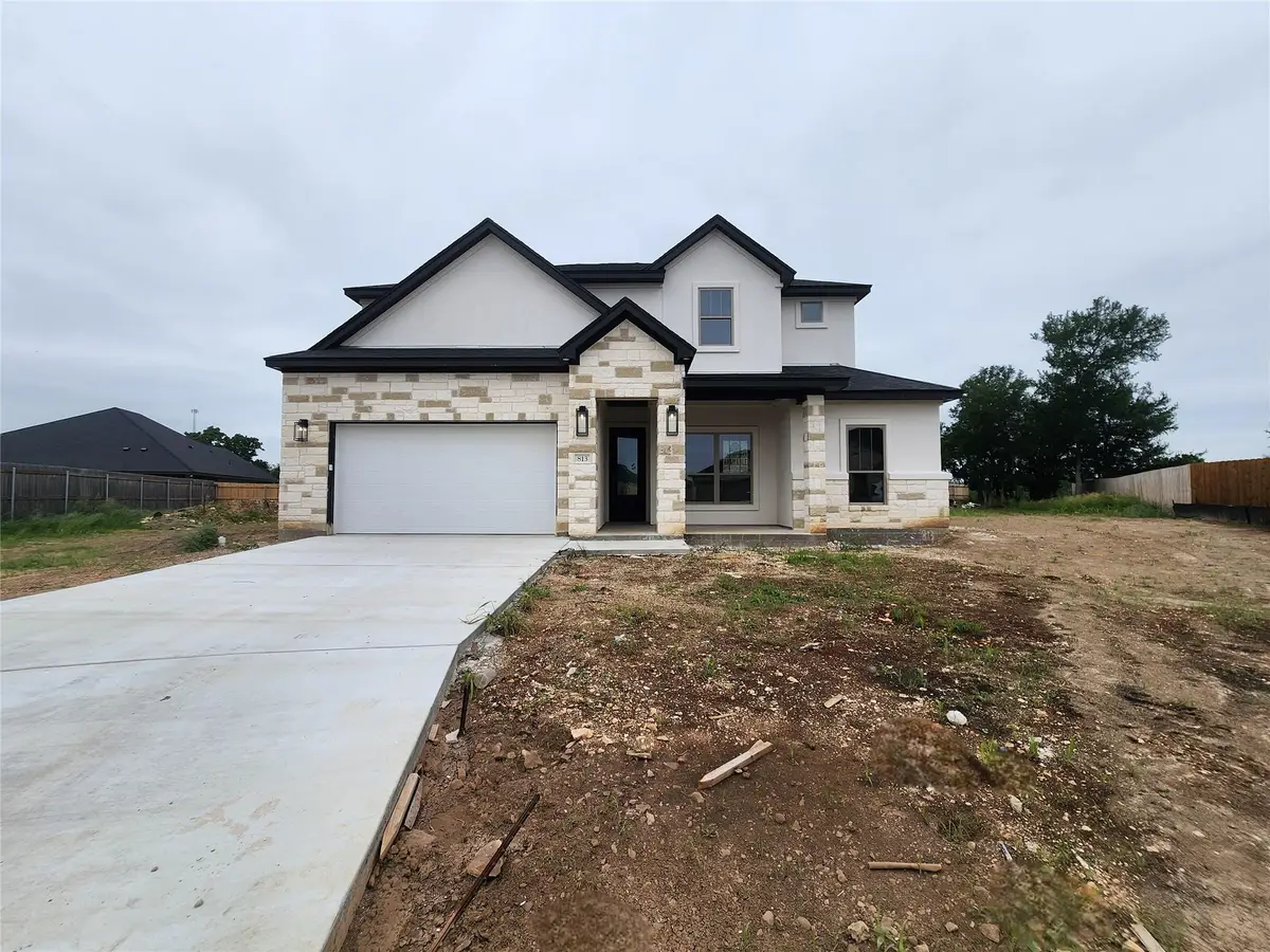 813 Golden Eagle Cv, Salado, TX 76571 - #1