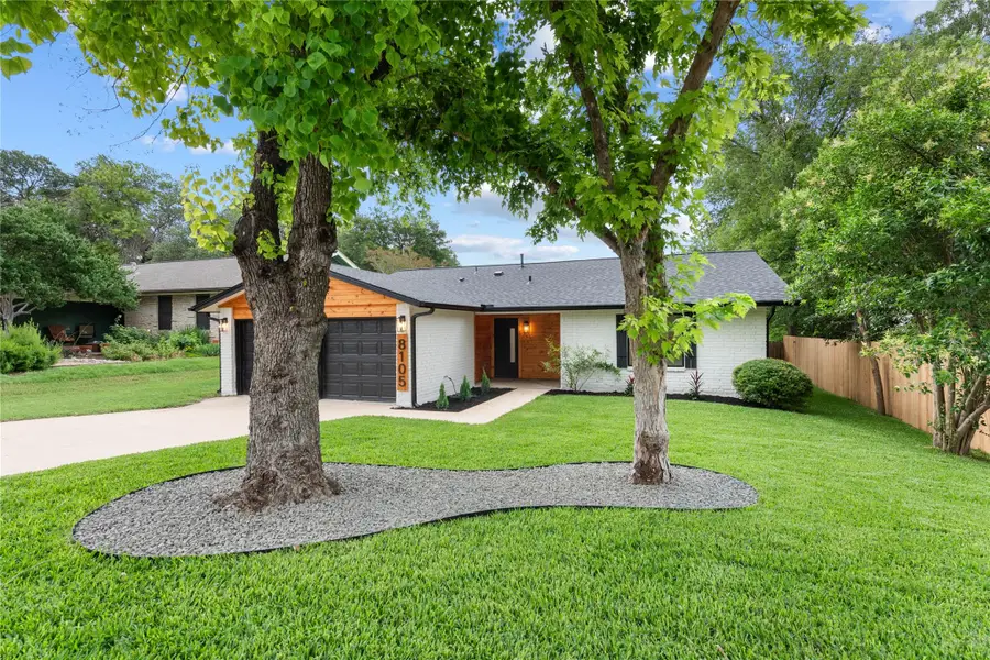 8105 Manassas Dr, Austin, TX 78745 - #2