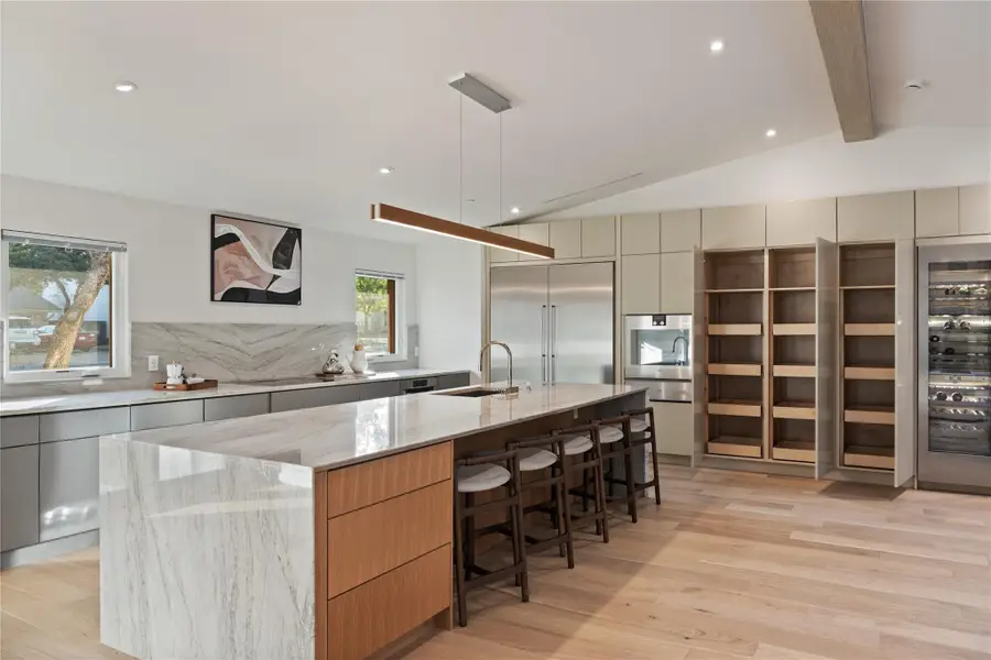 4000 Greystone Dr, Austin, TX 78731 - Image #2