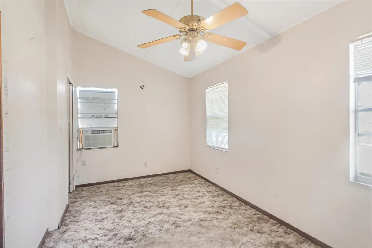 103 Leaning Oaks St, Somerville, TX 77879 - #1