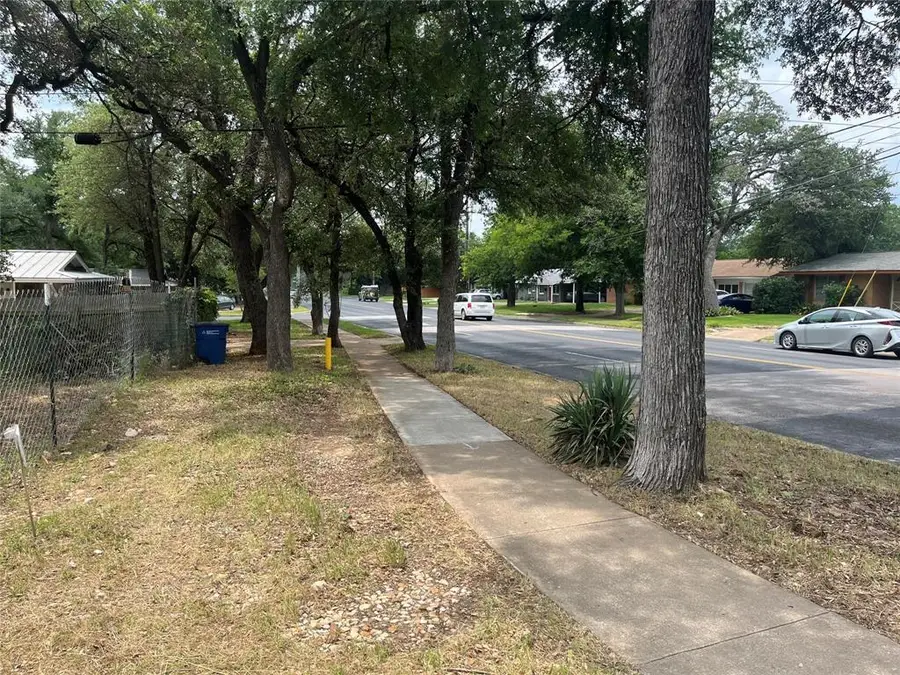 4621 Menchaca Rd, Austin, TX 78745 - #2