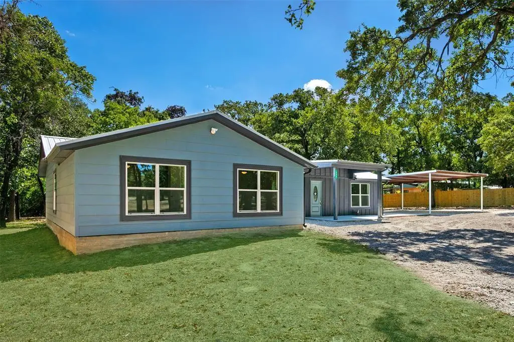 333 Northwood Cir, Rockdale, TX 76567 - Image #1