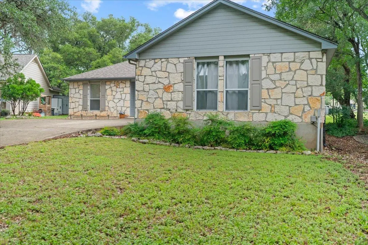 15 Spalding Cir, Wimberley, TX 78676 - #1