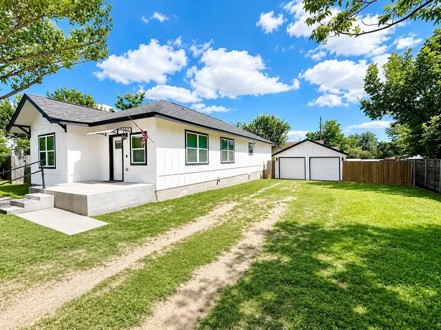 1401 W Seventh #1, Taylor, TX 76574 - #3