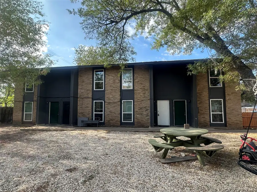 8611 Putnam Dr, Austin, TX 78757 - Image #2