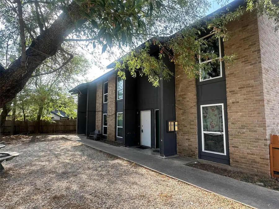 8611 Putnam Dr, Austin, TX 78757 - Image #3