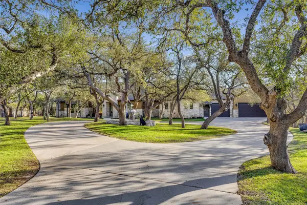 335 Beulah Ln, Dripping Springs, TX 78620