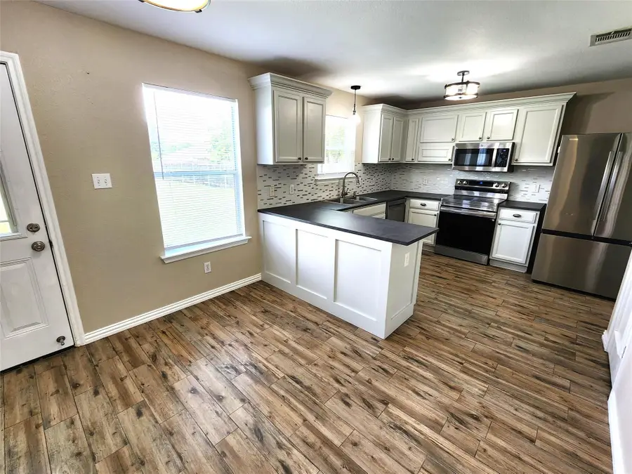 933 Meadow Ridge Loop, Georgetown, TX 78626 - #2