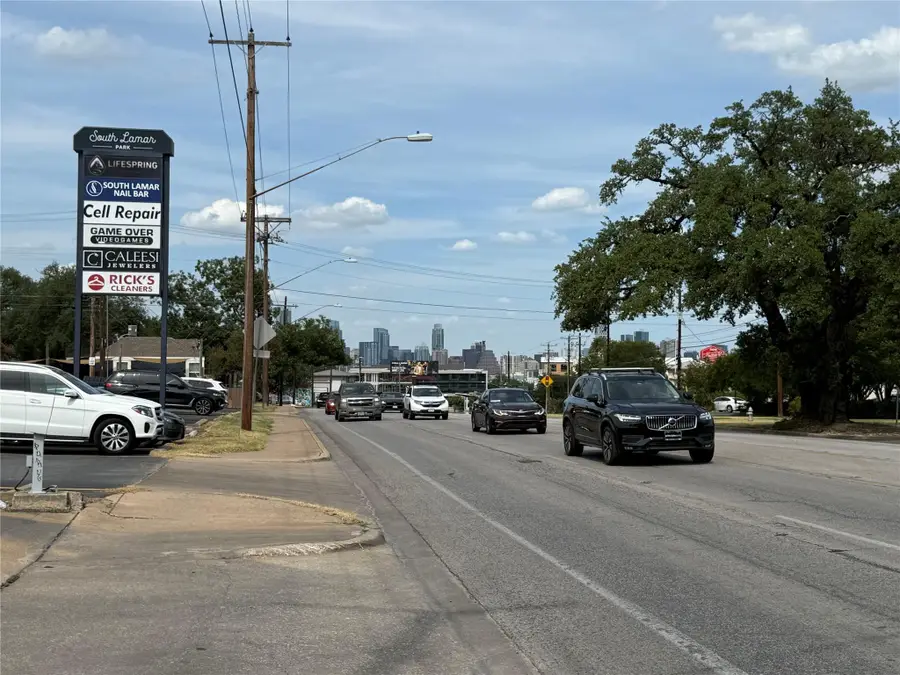 2200 Dickson Dr #127, Austin, TX 78704 - Image #2