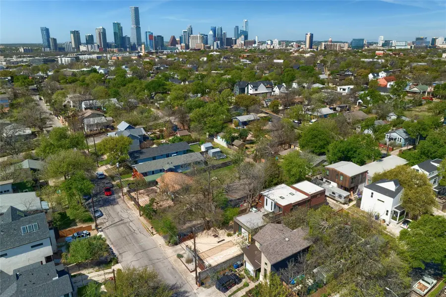 2412 E 9th St, Austin, TX 78702 - #2