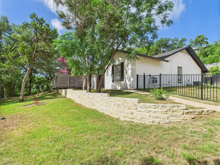6108 Shadow Valley Dr #A, Austin, TX 78731 - Image #2
