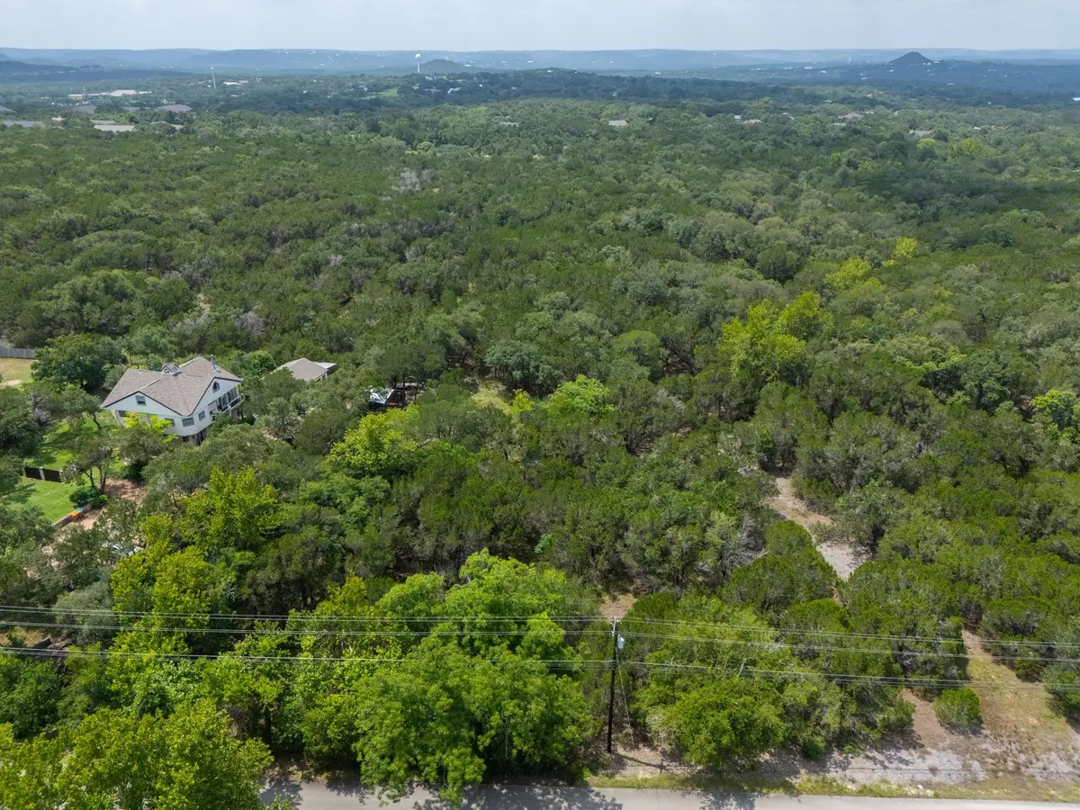 401 Mountain Crest Dr, Wimberley, TX 78676 - #1