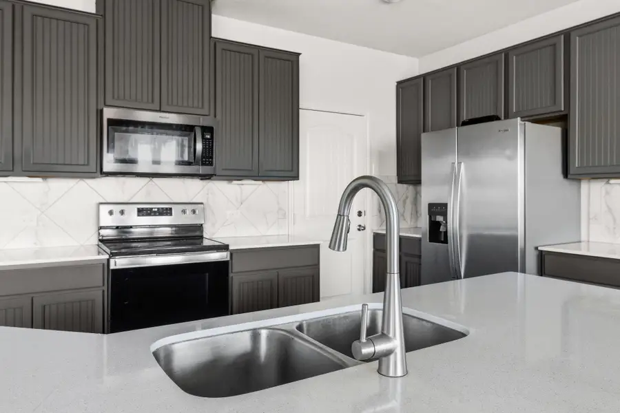 220 Saranac Dr, Elgin, TX 78621 - #2