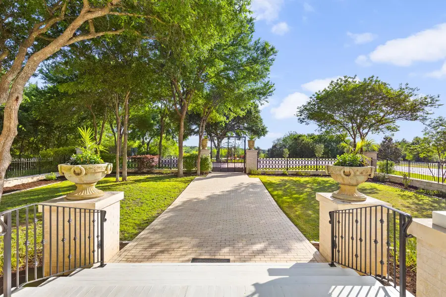 999 Schwarzlose Rd, New Braunfels, TX 78130 - Image #3