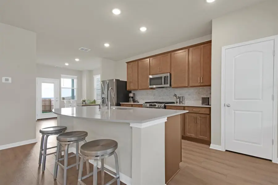 124 Barret Dr, Liberty Hill, TX 78642 - Image #3