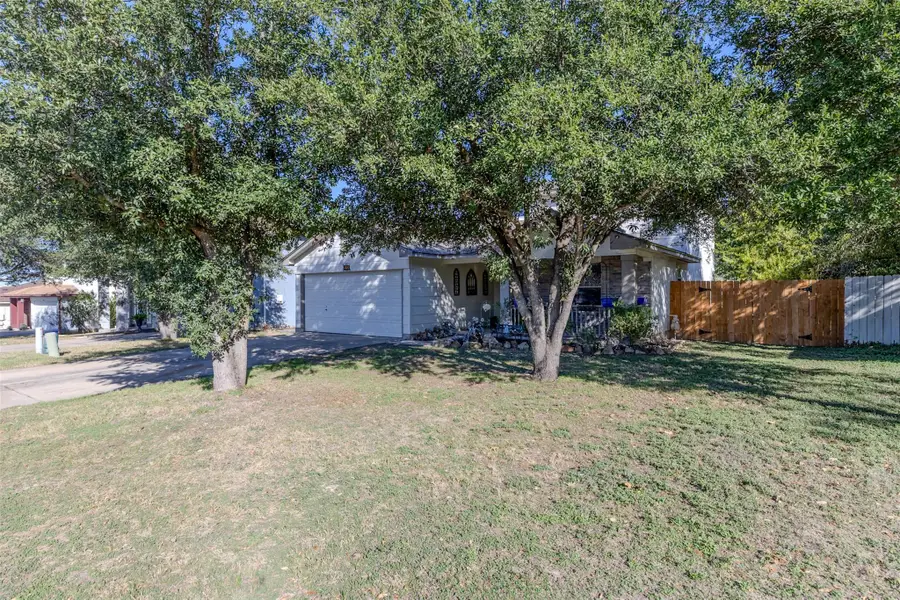 918 Estate Dr Dr, Hutto, TX 78634 - Image #3