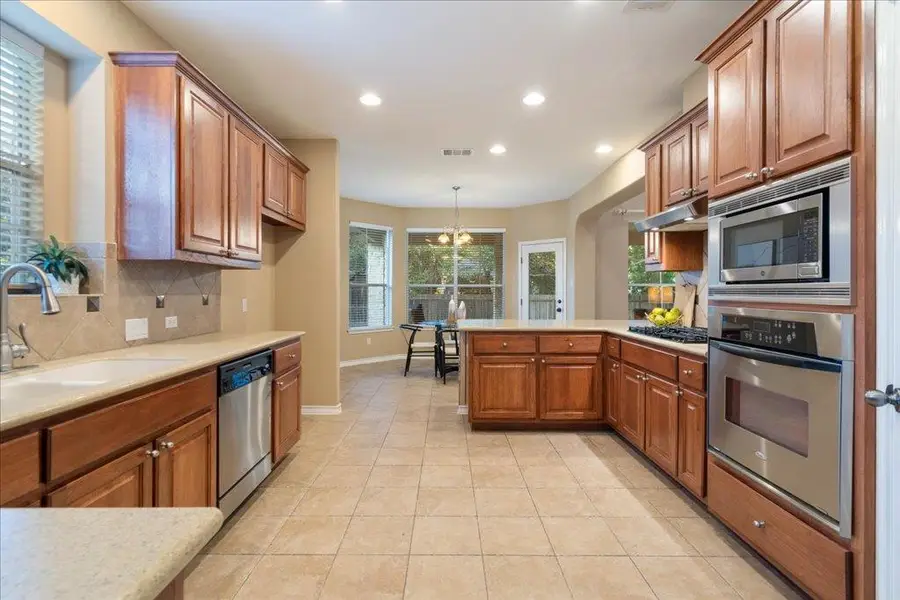 2812 Alsatia Dr, Austin, TX 78748 - Image #3