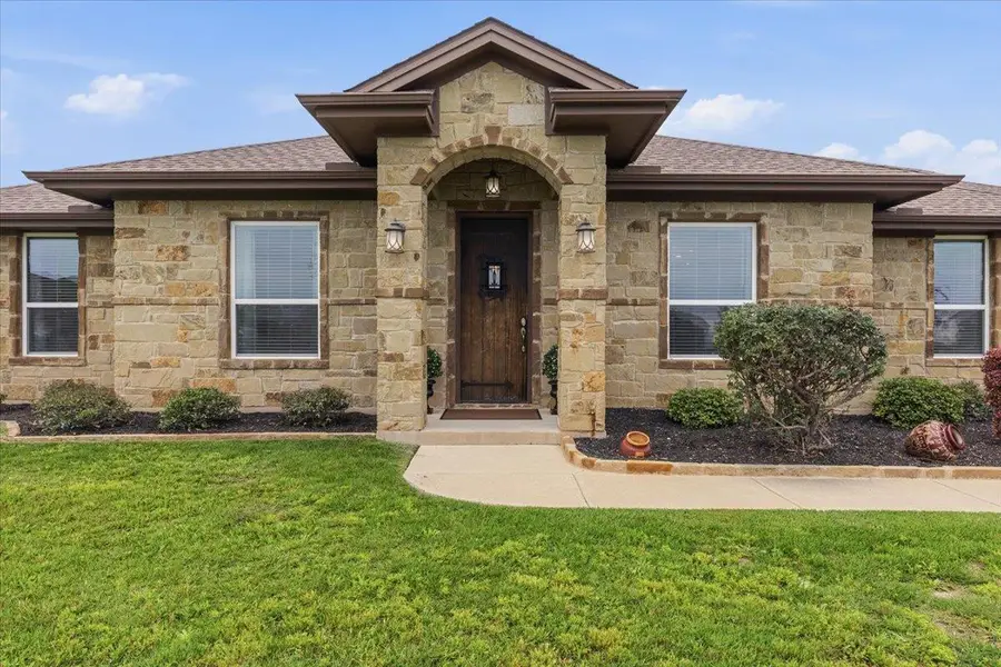 104 W Vienna Dr, Hutto, TX 78634 - #3