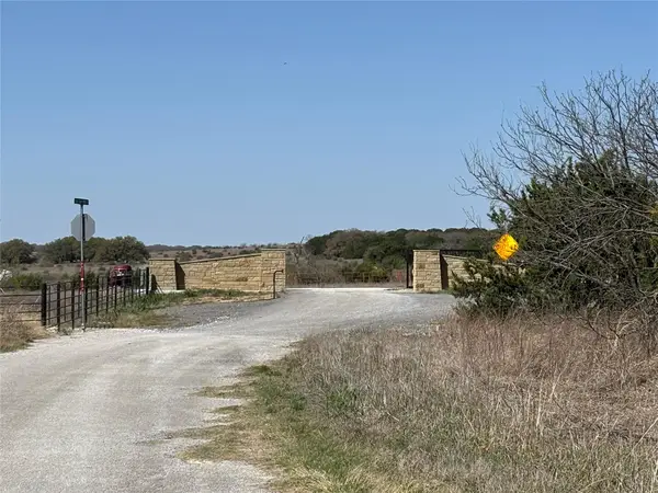 108 Live Oak Mott Dr, Goldthwaite, TX 76844