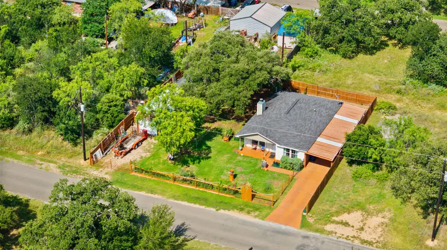 808 Pecan Ln, Cottonwood Shores, TX 78657 - #3
