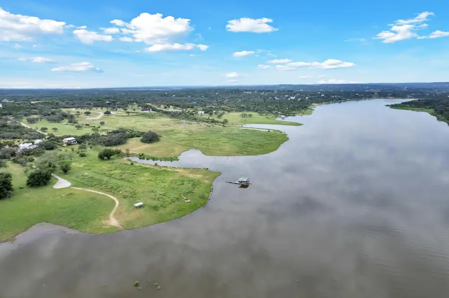 504 Cr 421a, Spicewood, TX 78669 - Image #2