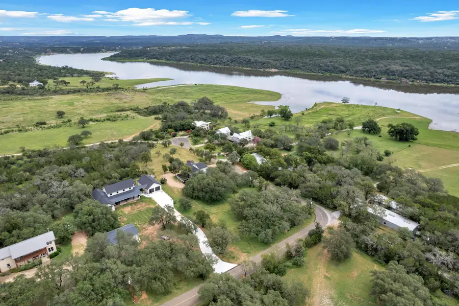 504 Cr 421a, Spicewood, TX 78669 - Image #3