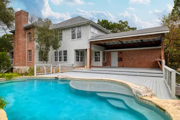 857 Mission Hills Dr, New Braunfels, TX 78130