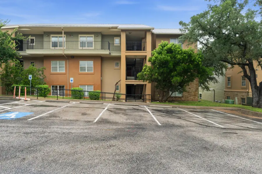 6810 Deatonhill Dr #4202, Austin, TX 78745 - #3