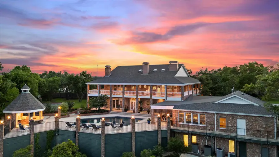 12 Hedge Ln, Austin, TX 78746 - Image #3