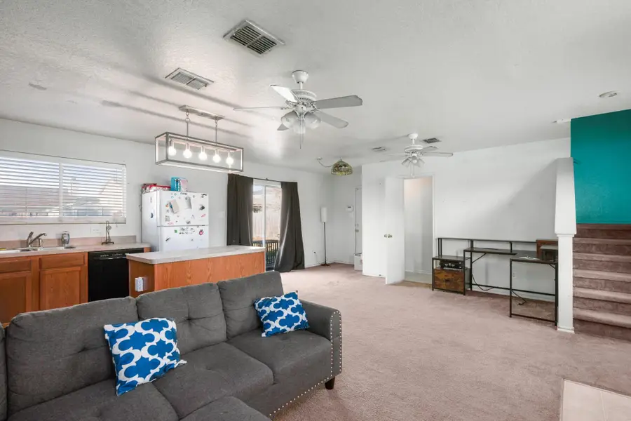 643 Northlake Dr, New Braunfels, TX 78130 - #3