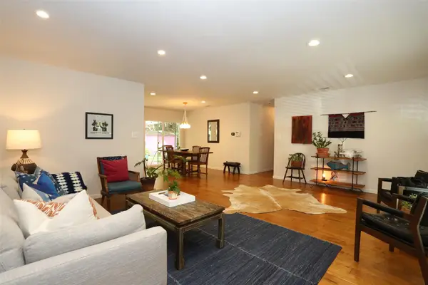 910 Emerald Wood Dr, Austin, TX 78745