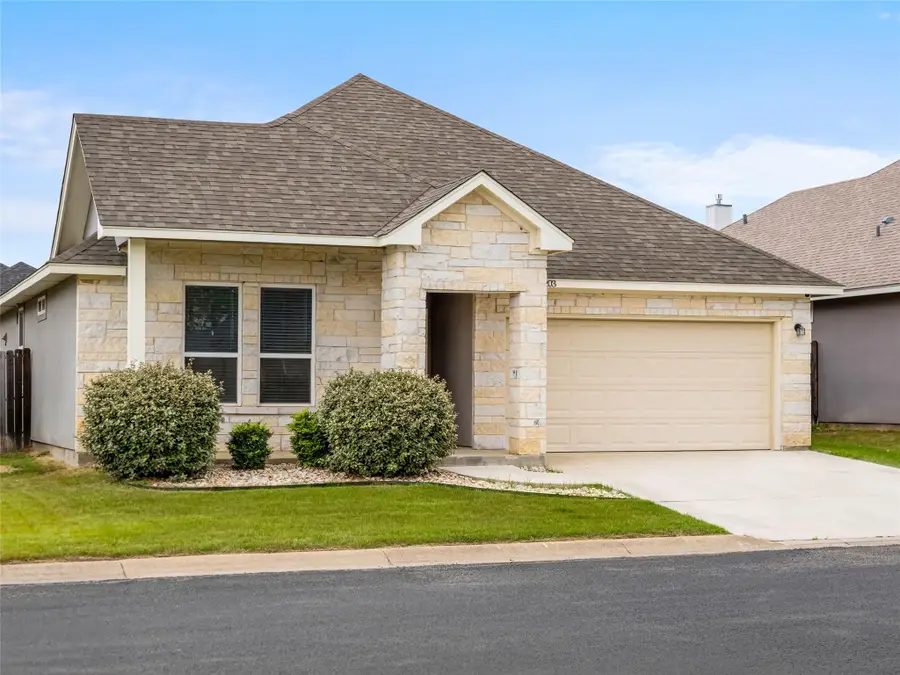 203 Winston Dr, Fredericksburg, TX 78624 - #2