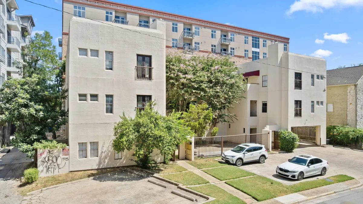 712 Graham Pl #203, Austin, TX 78705 - Image #1