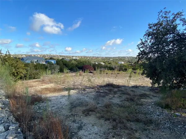 10627 Lake Park Dr, Dripping Springs, TX 78620