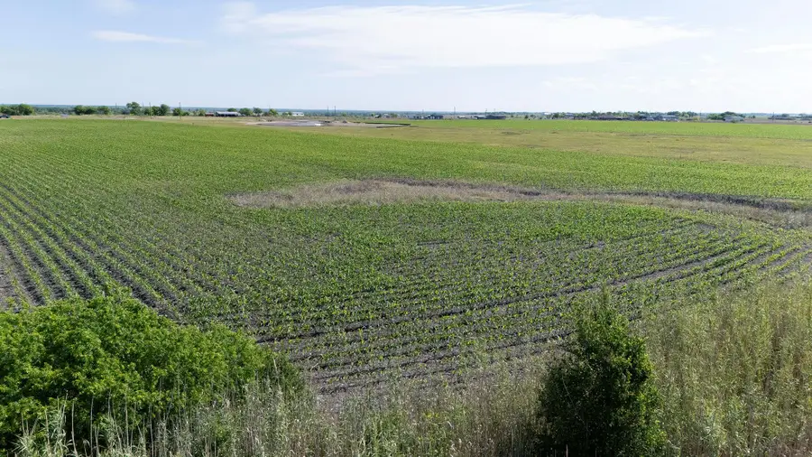 450 County Road 423, Taylor, TX 76574 - #2