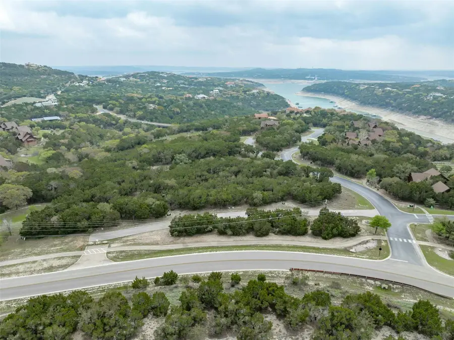 7212 Sunswept Dr, Jonestown, TX 78645 - Image #2