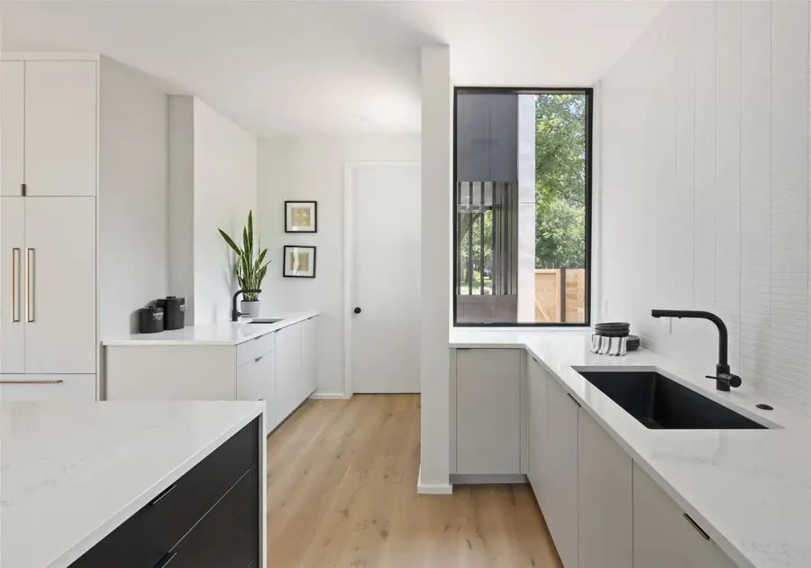 1203 Richcreek Rd, Austin, TX 78757 - Image #3