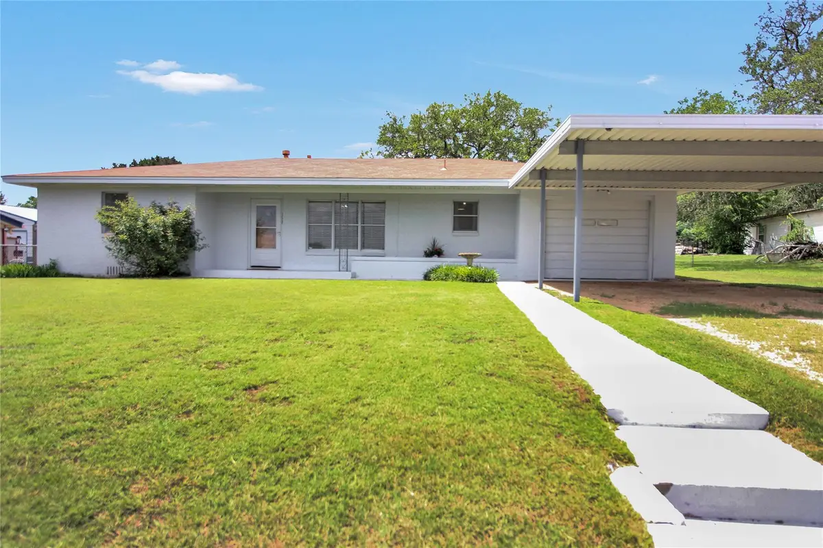 1008 W Avenue D Ave, Belton, TX 76513 - #1