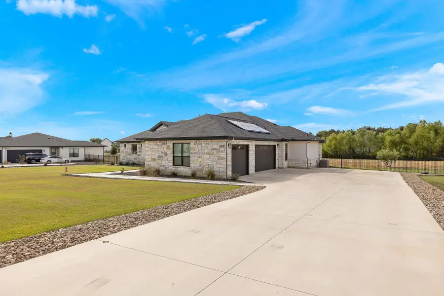 127 Lazy Creek Dr, Georgetown, TX 78628 - #3