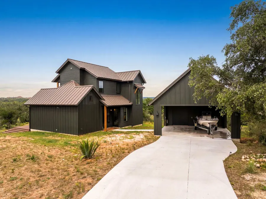 446 El Coronado Ave, Buchanan Dam, TX 78609 - #3