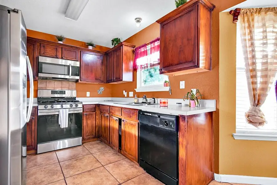 1001 Lantana Ct, Leander, TX 78641 - Image #3