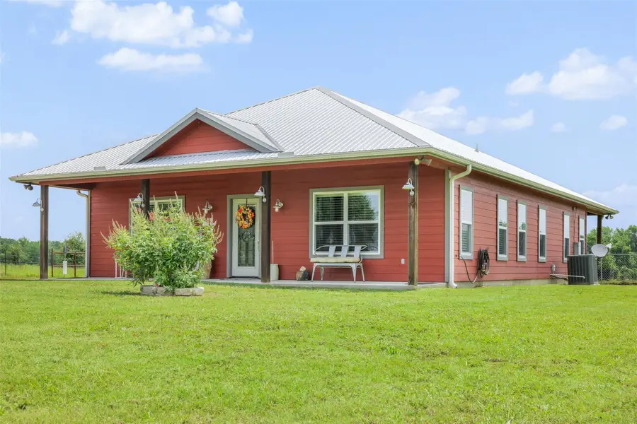 1122 County Road 344 Rd, Lexington, TX 78947 - Image #2