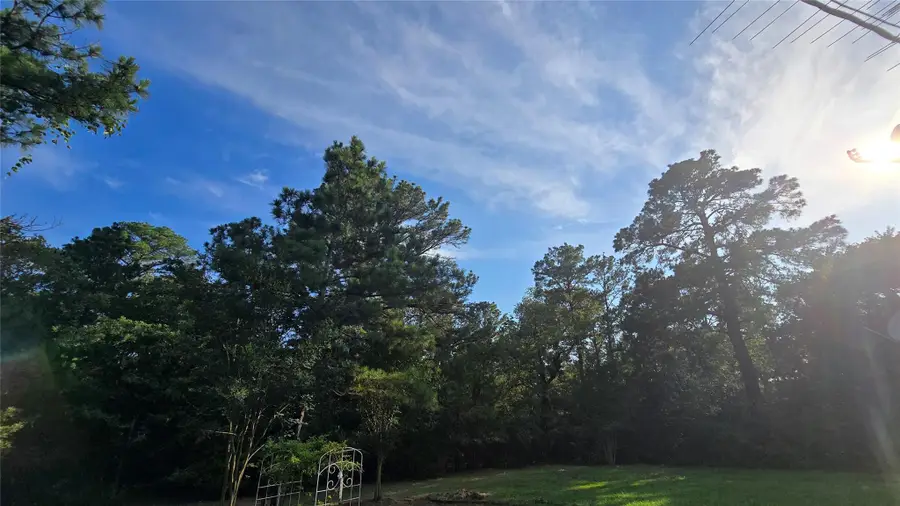 365 Pine Tree Loop, Bastrop, TX 78602 - Image #2
