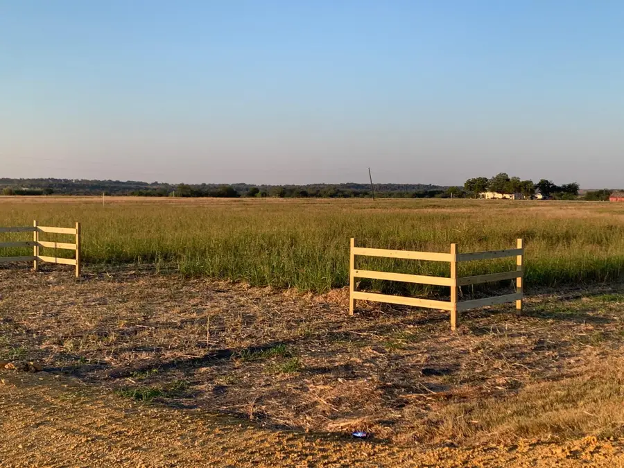 2866 County Road 425, Thorndale, TX 76577 - #2