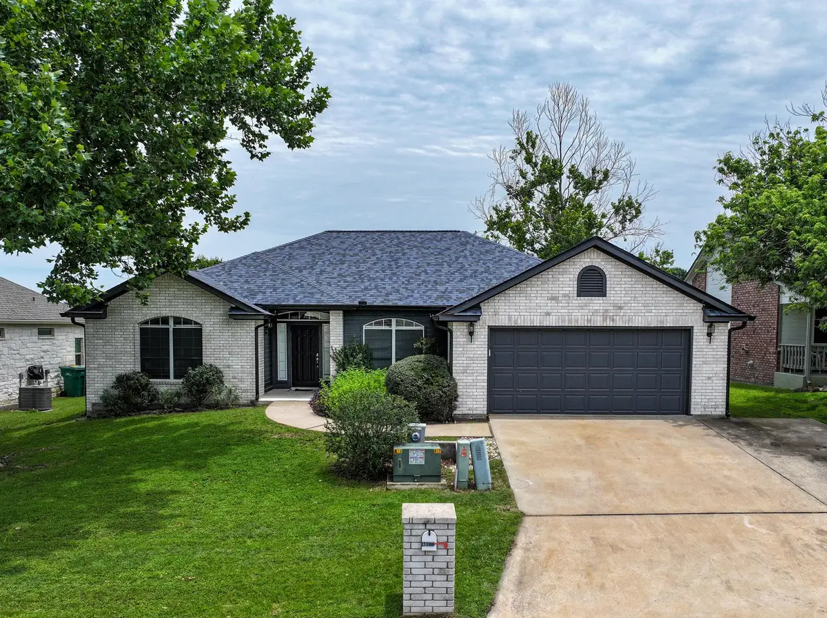 408 Spyglass St, Meadowlakes, TX 78654 - #1
