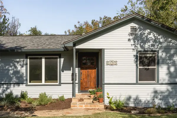 5207 Valley Oak Dr, Austin, TX 78731