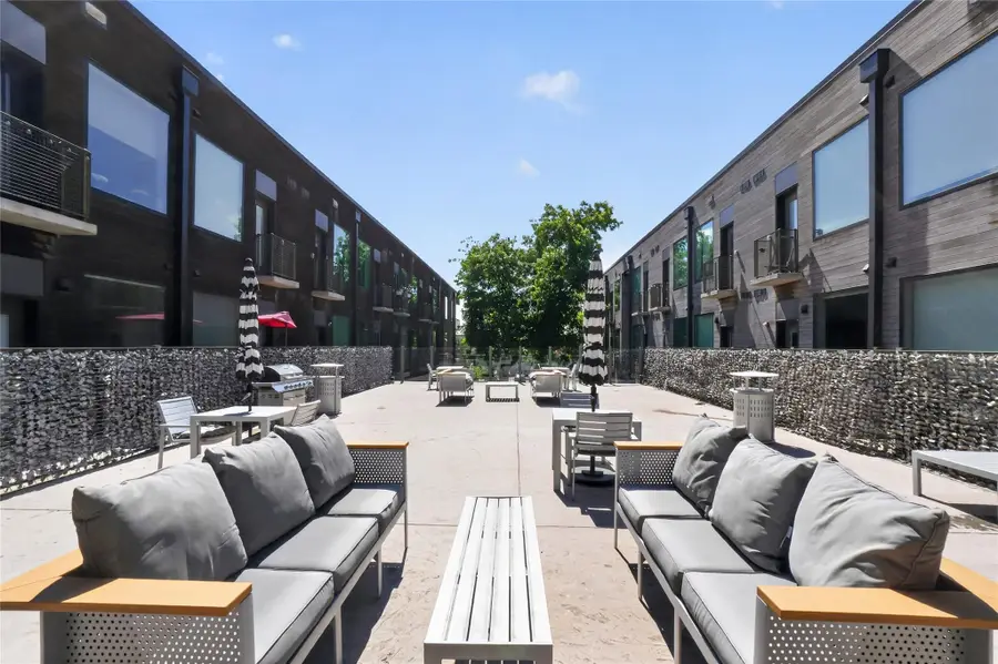 1800 E 4th St #202, Austin, TX 78702 - #2