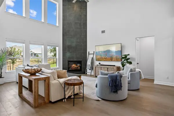 707 Two Creeks Ln, Austin, TX 78737